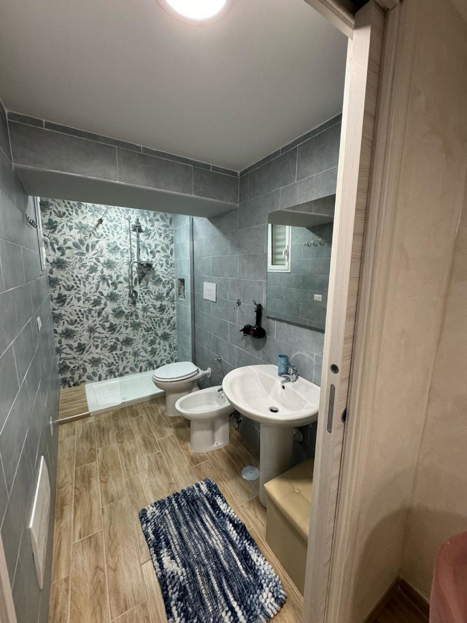 شقة Spezzano House نابولي المظهر الخارجي الصورة