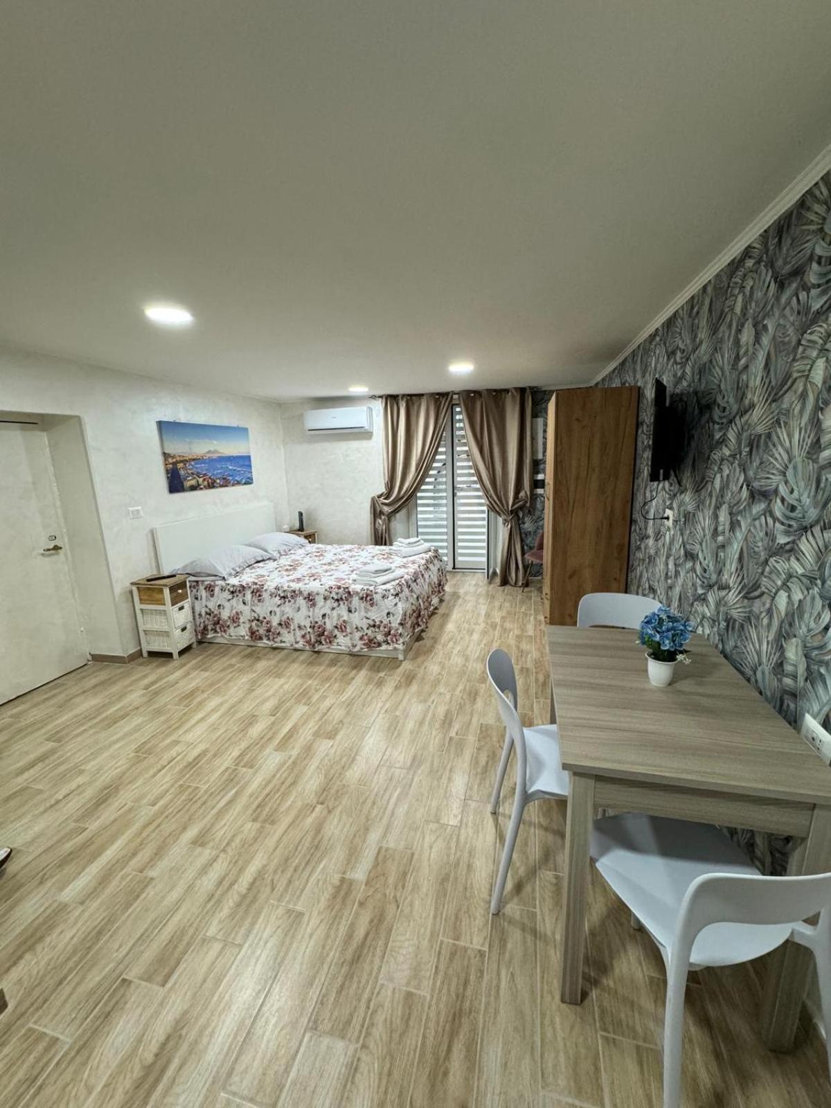شقة Spezzano House نابولي المظهر الخارجي الصورة